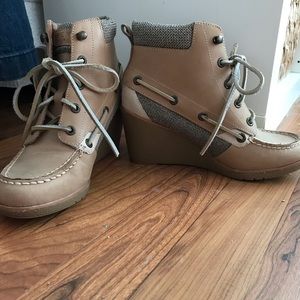 Sperry Wedges